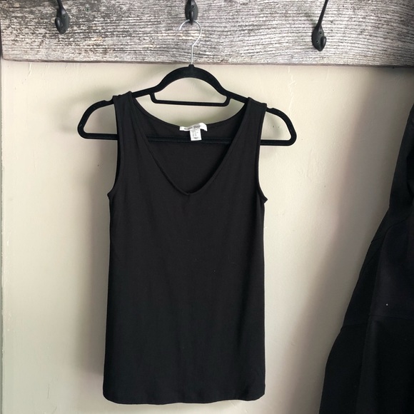 Susan Bristol Tops - Susan Bristol Classic V-Neck Tank Top XS Black Susan Bristol Tops - Susan Bristol Classic V-Neck Tank Top XS Black